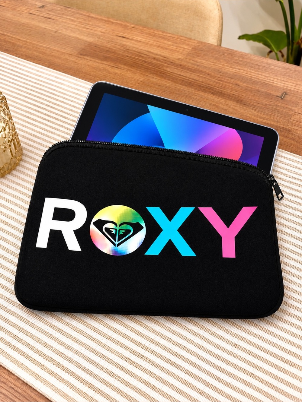 💗ROXY Black Tablet Sleeve with Multicolor Logo